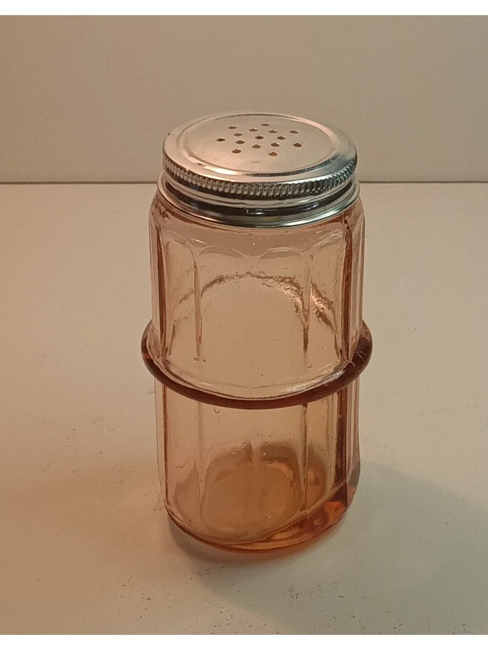 Depression Glass Pink Salt & Pepper Shakers Set w/ Metal Lids VTG